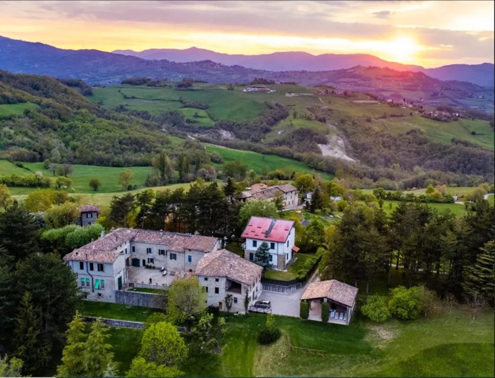 La Corte Bonomini Bed and Breakfast Neviano degli Arduini Exteriör bild